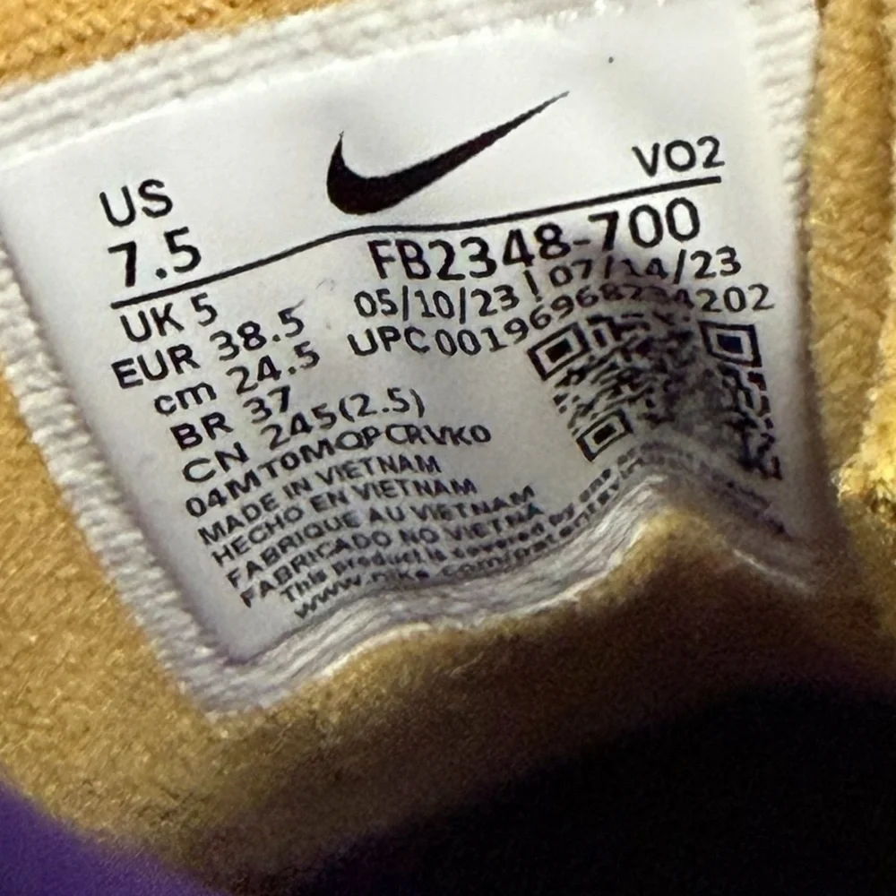 NWOT Nike Women's Air Force 1 Wild Shoes in Wheat Gold Size 7.5